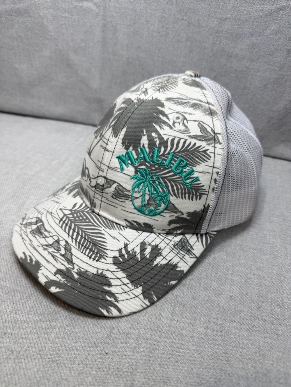 EUC Richardson Malibu Palm Logo Embroidered Trucker Hat in Teal & Gray